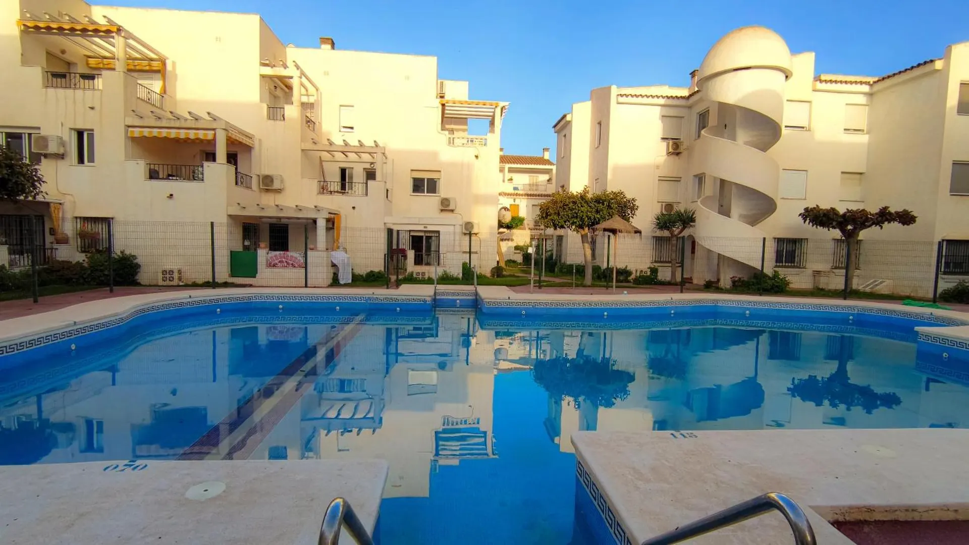 Apartment Laguna Frontal Amanecer - Alojamientos La Torre Torrox Spain